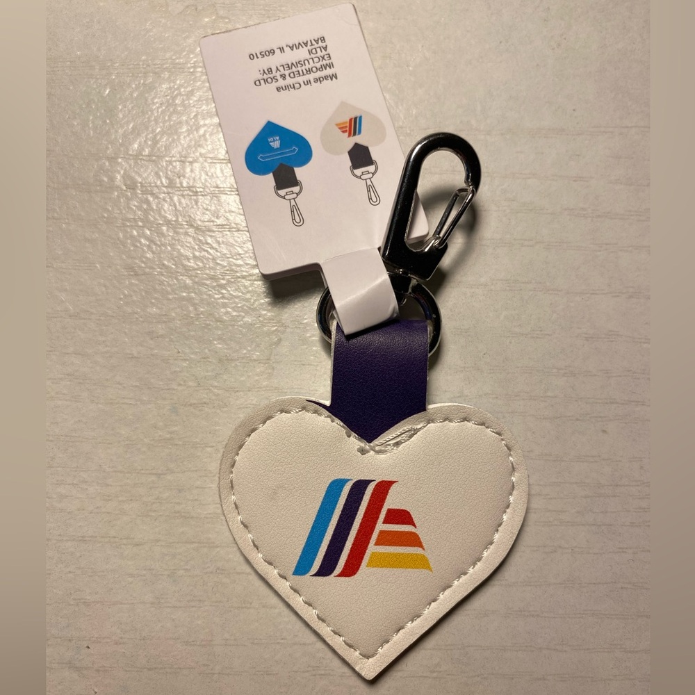 Aldi Keychain Quarter Keeper White Heart